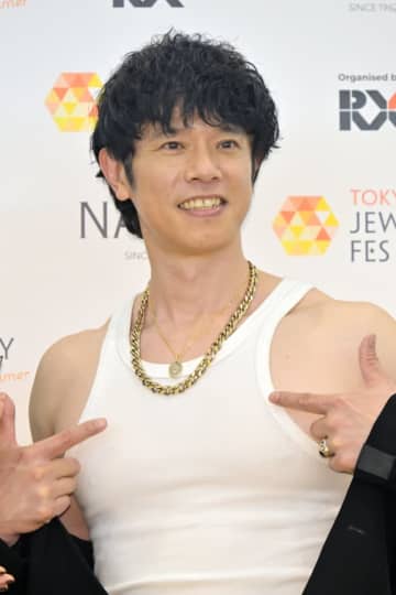 庄司智春、妻・藤本美貴の寝姿を激写→SNSざわつく「超多忙の中…」「ガチ寝モード？」