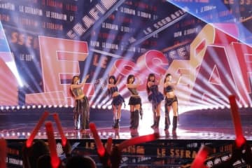 LE SSERAFIM、K-POPガールズグループ初！米NBCの人気バラエティ番組で圧巻のステージ披露