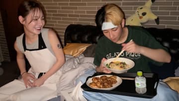 体調不良のヒカル、妻・進撃のノアの手料理を堪能　ラブラブっぷりに視聴者「ずっと可愛い」