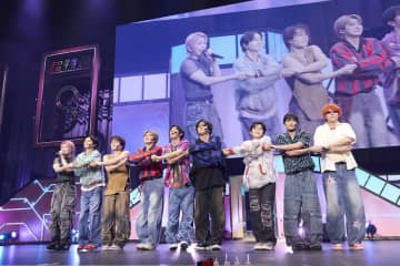 ＜ライブレポート＞超特急、ゲームもライブも全力で届けた10周年ファンミーティング