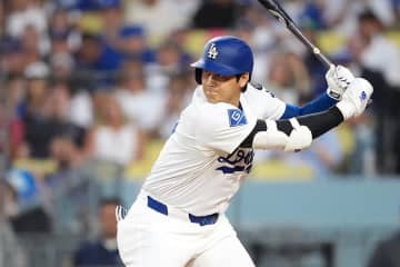 大谷翔平、怪力で衝撃の珍事「妨害なければスタンドイン」　勢い殺されたのに…コーチ苦笑い
