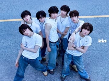 IDID、1st EP「I did it․」第2弾コンセプトフォトを公開…白T＆デニムの清涼ファッションに注目