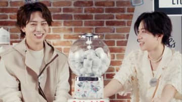 timelesz・寺西拓人、橋本将生のほっぺをつねり保湿力をアピール！？「ここカットでお願いします」