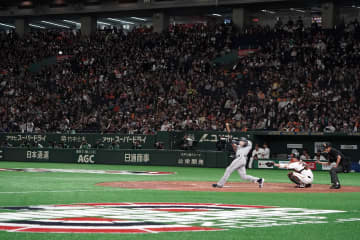 「可愛いが過ぎるって」父は元広島のドラ１右腕...“Abema人気シリーズ出演のモデル”が巨人ユニホーム姿で東京ドームに降臨！「え！観にいってる！」とファン反響