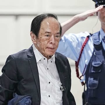 政局ゴタゴタで日銀は「追加利上げ見送り」の公算大…長引く円安・物価高に庶民生活は青息吐息
