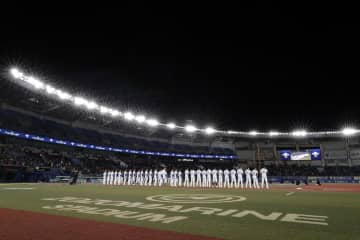 「野球を見に行ってきました！」元大相撲力士、元お笑い芸人＆サッカー元日本代表選手との現地観戦を報告「ロッテも勝ったし、楽しい時間だった！」