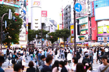 40度近い猛暑なのにブーツ履く日本の女性に中国ネット「どうかしてる」「美の奴隷」