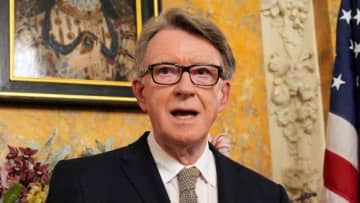 英駐米大使、解任　エプスタイン氏との親交理由に