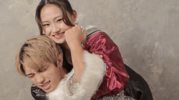 23歳美人キックボクサーとK-1元王者、“幸せチョークスクリーパー”で結婚報告　「かわいい2人」と祝福の声