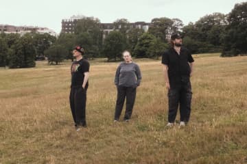 ミーシャ＆ココボナ、ロンドンの新鋭アーティスト アメリア・ローズを迎えた新曲配信リリース