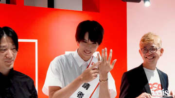 【動画】はじめしゃちょー、結婚後初の公の場　薬指の指輪披露「幸せです！」