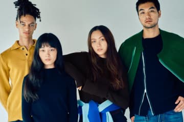 sacaiのカラーニット、幅広リブのカーディガン＆ダブルジップブルゾンも