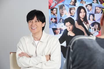 「もしも湯川先生（『ガリレオ』シリーズ）がダークサイド側だったら…」福山雅治の“妄想”を東野圭吾が実現？映画『ブラック・ショーマン』SP対談
