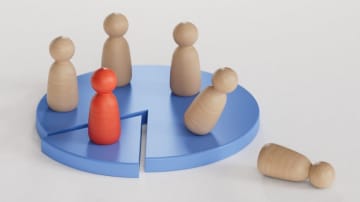 総理自身が招いた孤立無援　【政眼鏡（せいがんきょう）－本田雅俊の政治コラム】