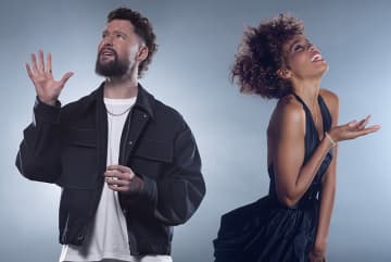 カラム・スコット、ホイットニー・ヒューストンとコラボした「I Wanna Dance With Somebody (Who Loves Me)」のミュージック・ビデオを公開