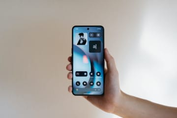 「Nothing Phone (3)」レビュー。デザインだけじゃなくスペックでも満足度高し！