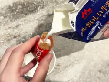 袋のまま！　ビスケット＋牛乳で作る簡単アイスに「何度でも食べたくなるおいしさ」