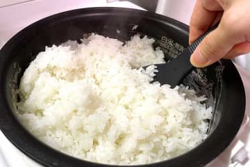 炊飯器の保温機能　炊きたてごはんの“おいしさの限界”は何時間？　家電量販店が解説