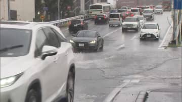 住宅は外壁崩れ、理髪店は営業中止…大雨の爪痕　12日も大気不安定　夜にかけて激しい雷雨に警戒を