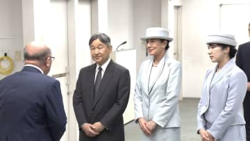天皇ご一家「長崎原爆資料館」を訪問　被爆者とも懇談「長年にわたり平和の大切さを説いていらっしゃることに敬意を表します」　戦後80年「慰霊の旅」