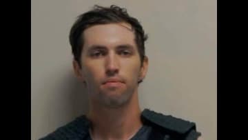 容疑者の男（22）を拘束 FBI　米政治活動家・チャーリー・カーク氏射殺事件