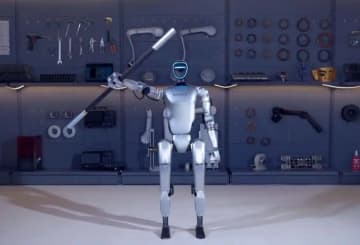 ロボット開発・宇樹科技の創業者、AI技術の発展に注目できなかった後悔を語る―中国