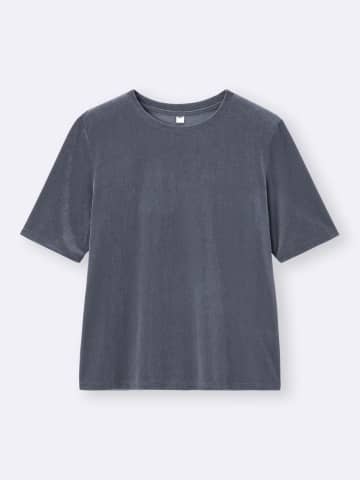 【GU】今から使えて790円！？ 秋感増す「シアーベロアT」
