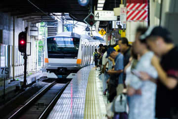 「見ているだけで不安になる光景」　カナダ人記者の報告に世界が驚愕　日本では当たり前の日常とは
