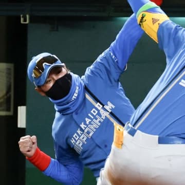 日本ハム新庄監督は「続投」が既定路線か…それでも「ちゃぶ台返し」の懸念拭えず
