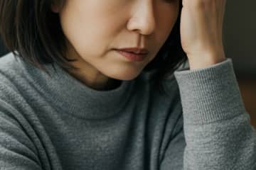 若いと思ってるのは自分だけ！？　心が老化してきたサイン「”若者”ってだけで…」