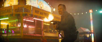 “何者でもない男(NOBODY)”のブチギレスイッチオン！『Mr.ノーバディ2』新規場面写真一挙解禁