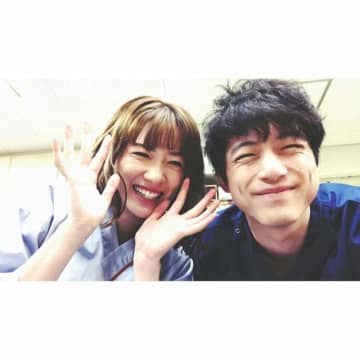 坂口健太郎がヘアメイク女性と「役者に専念」破局、事務所が説明も…“永野芽郁との関係はスルー”の違和感
