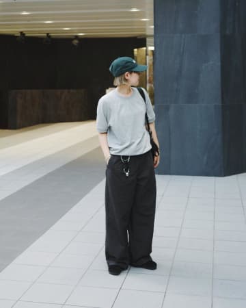 【無印良品の黒パンツ】が使えそう！ おしゃれさんがお手本♡「サマ見えコーデ」