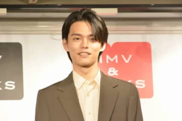 日向亘　初フォトブック発売「タイムカプセルのような一冊になりました」