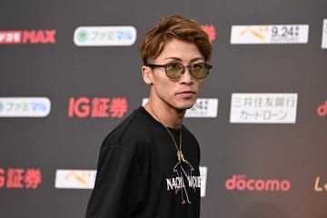 井上尚弥「仕上がったぜ！」→「誰？」　投稿した1枚がまさかすぎて笑撃「唐突なボケ面白い」