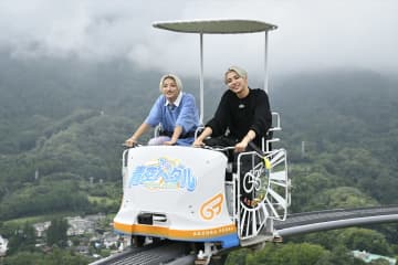高尾颯斗＆楓弥の“高尾兄弟”が標高370mの天空サイクル「青空ペダル」を体験「雲の上を歩いているよう」特別番組の放送も決定