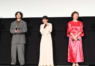 伊藤沙莉、ゴーヤの唐揚げを夫婦でパクリ「夫をキッチンに呼んで」