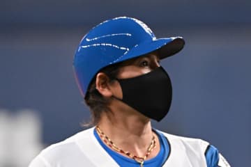 【日本ハム】新庄監督　延長サヨナラ勝ちでＶ争い残った「ここまで来たら全員で勝ちを取りに行く」
