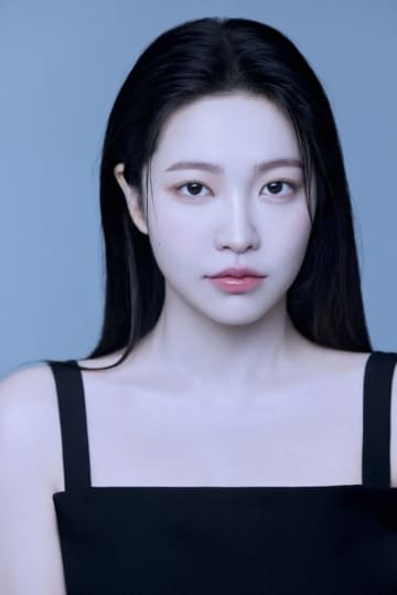 「Bitch X Rich 2」Red Velvet イェリ“プレッシャーでマッコリを飲みながら泣いた”