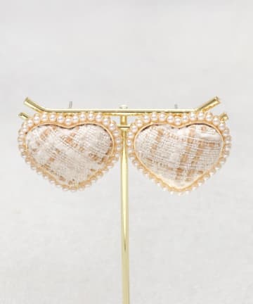 【3COINS】全買いしたい！「ハートピアス」