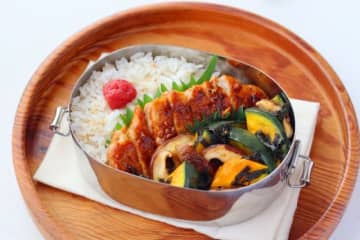 10分で同時に完成！「トンテキ」「かぼちゃの海苔バター」2品弁当