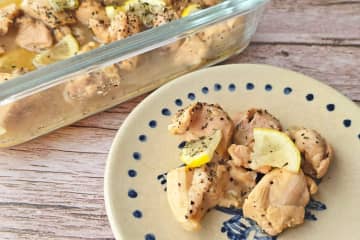 レンチンで鶏もも肉が驚くほど柔らかい！　「レモンペッパー」が晩酌に最高の感動レシピ