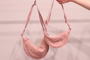ユニクロのミニバッグが激かわだから絶対欲しい…！小さいのに超使える♡優秀ミニバッグ