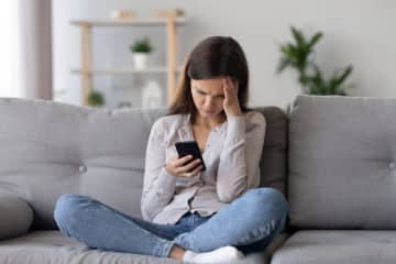 初めてふるさと納税をしたのですが、寄付後に上限「3万5000円」だと知りました。6万円寄付してしまったのですが、超えた2万5000円はもう戻ってきませんか？