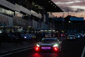 赤旗中のスピード違反／フィジケラ、F1以来の鈴鹿戦／“鉄人”の息子も好調etc.【IGTC鈴鹿1000km予選日Topics】