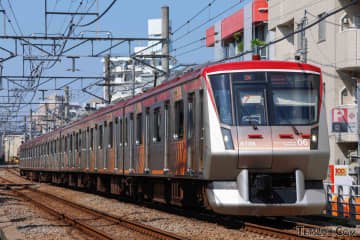 「一般形」なのに「各駅停車の運用経験ゼロ」!? 東急大井町線を走る「レアな特徴」の車両とは