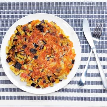 【ただ、なすとチーズを焼くだけ♡】「ケタ違いにウマい！」「迷ったらコレ！」簡単なす料理のレシピ Collaboration With DAIGOも台所