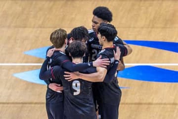 黒星バレー男子の試合後に衝撃「えええ」「変わらないで」　異国で広がる超人気ぶり