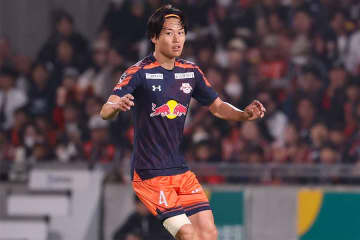 リーグ佳境で離脱も…監督から「なるべく帰って来るな」　20歳がキャリアかける“1か月”