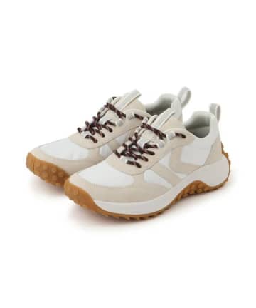 “アイボリー系”で使いやすい【一軍スニーカー】